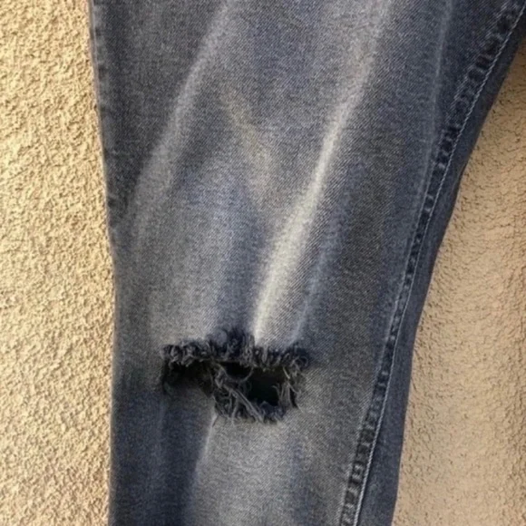 We The Free Zuri Mom Jean in Dusty Roads Size 30 - Picture 2 of 8